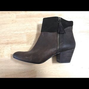 NINE WEST Hannigan Suede Bootie